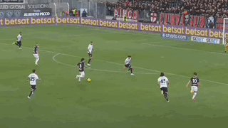 1684017206415011266.gif 开云官网-【意甲】定位球连续丢球,AC米兰客场0比2不敌保级队