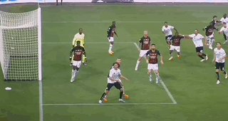 1684017222582015142.gif 开云官网-【意甲】定位球连续丢球,AC米兰客场0比2不敌保级队