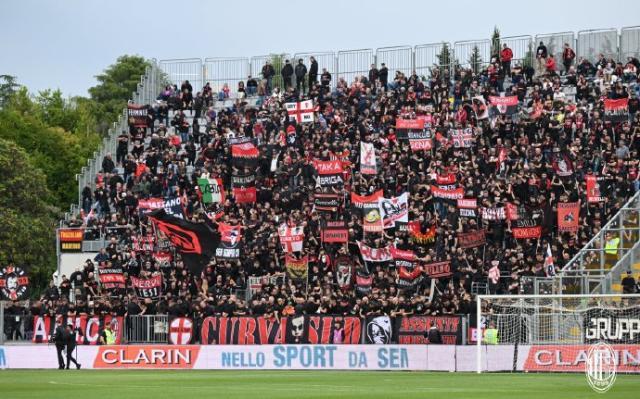 1684017284206021230.jpg 开云官网-【意甲】定位球连续丢球,AC米兰客场0比2不敌保级队