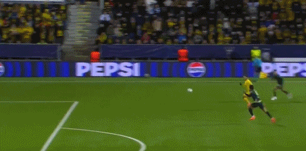 1-3！哈兰德8场1球持续低迷，金球先生染红，曼城制造欧冠大冷