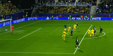 1-3！哈兰德8场1球持续低迷，金球先生染红，曼城制造欧冠大冷