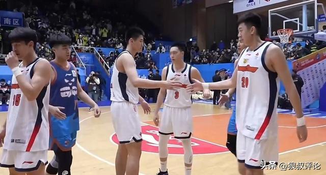 开云体育-杜锋：四川降温了 但全场座无虚席能感受到大家对于广东热爱和支持