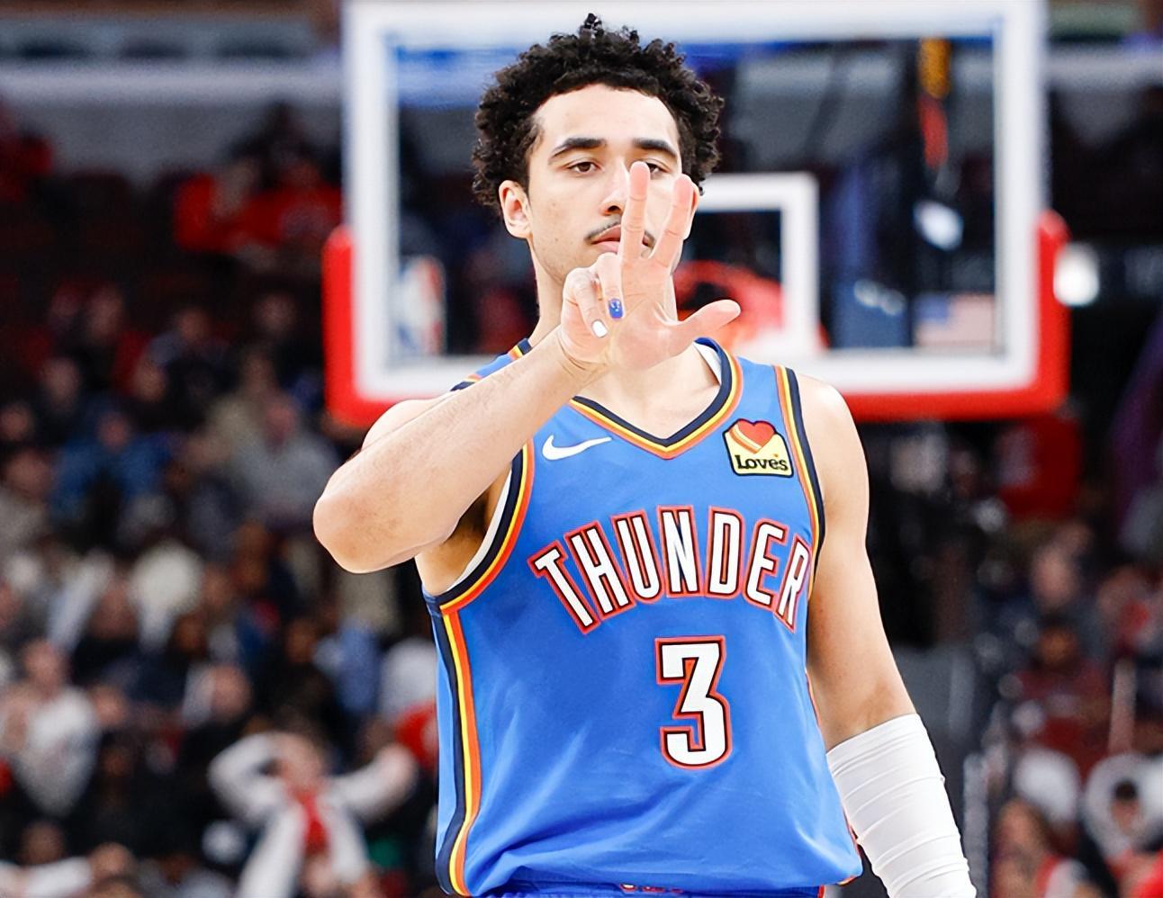 开云APP-21分+20分+20分！生涯新高！离开76人涅槃重生，4换1大交易血赚