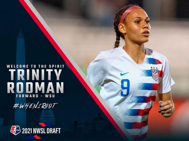 篮板王罗德曼的女儿踢足球 18岁成NWSL最年轻新秀